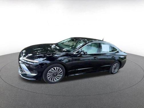Abyss Black 2025 Hyundai SONATA Hybrid SE