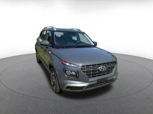 Ecotronic Gray 2025 Hyundai VENUE SEL
