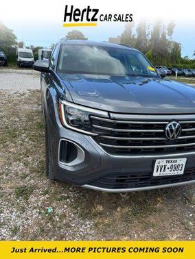 2025 Volkswagen Atlas 2.0T SE w/Technology 4MOTION