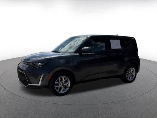 Gravity Gray 2025 Kia Soul LX