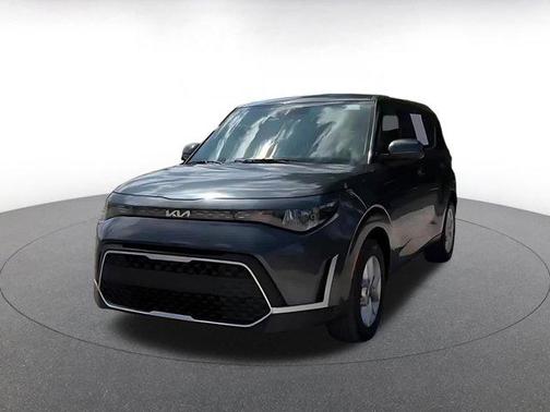 Gravity Gray 2025 Kia Soul LX