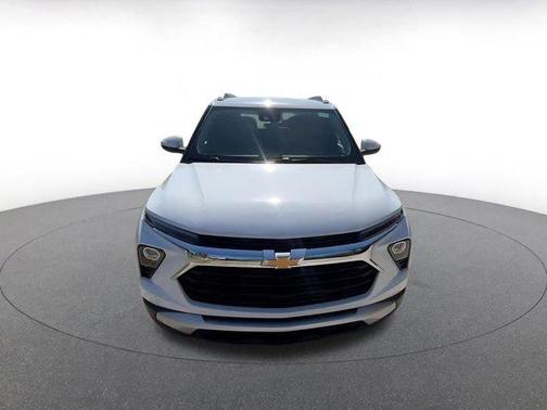 Summit White 2025 Chevrolet Trailblazer LT