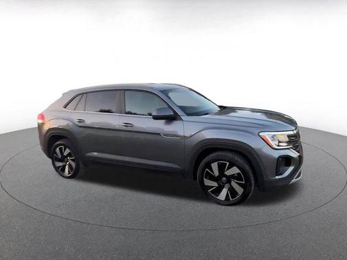 2025 Volkswagen Atlas Cross Sport 2.0T SE w/Technology 4MOTION