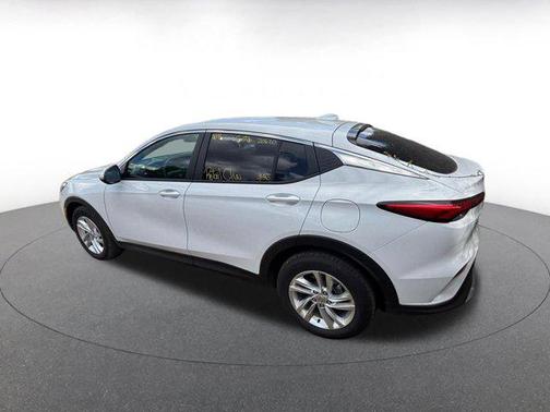 Summit White 2025 Buick Envista Preferred FWD