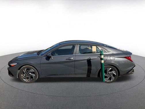 2025 Hyundai ELANTRA HEV Limited