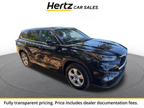 Midnight Black Metallic 2025 Toyota Highlander LE