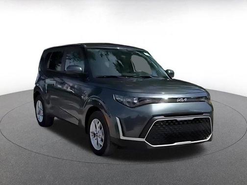 Gravity Gray 2025 Kia Soul LX