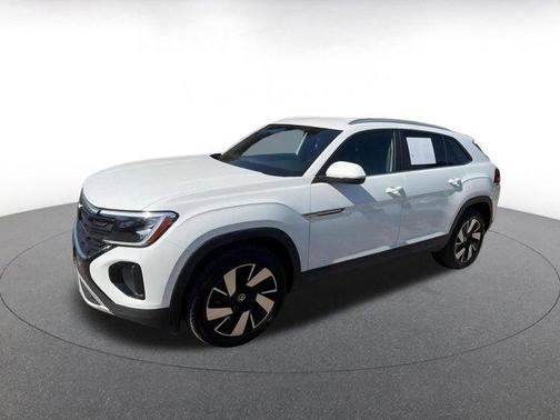 2025 Volkswagen Atlas Cross Sport 2.0T SE w/Technology 4MOTION