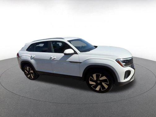 2025 Volkswagen Atlas Cross Sport 2.0T SE w/Technology 4MOTION