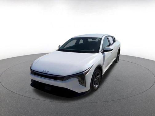 Snow White Pearl 2025 Kia K4 LXS