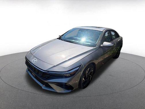 Fluid Metal 2025 Hyundai ELANTRA HEV Limited