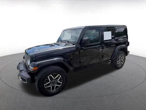 2025 Jeep Wrangler 4-Door Sahara 4x4