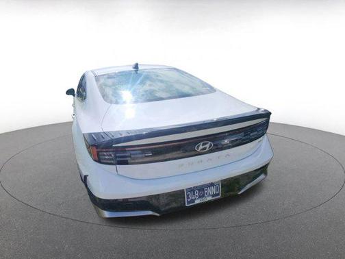 2024 Hyundai SONATA Hybrid SE