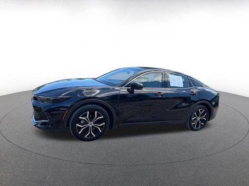 Black 2025 Toyota Crown XLE
