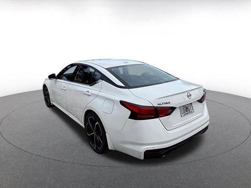 2025 Nissan Altima SR FWD