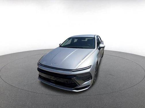 Aero Silver 2025 Hyundai SONATA SEL