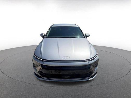 Aero Silver 2025 Hyundai SONATA SEL