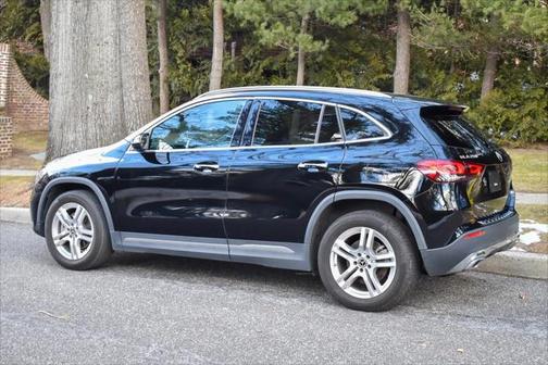 2021 Mercedes-Benz GLA 250 Base 4MATIC