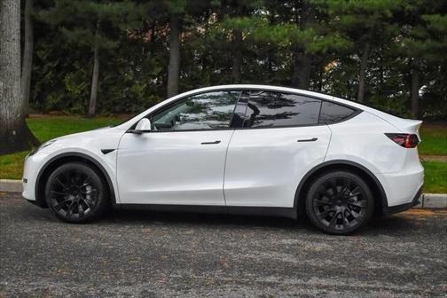 2021 Tesla Model Y Long Range Dual Motor All-Wheel Drive