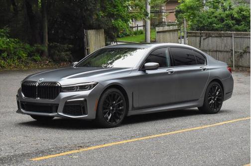 2022 BMW 750 i xDrive
