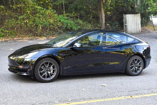 2023 Tesla Model 3 Standard Range