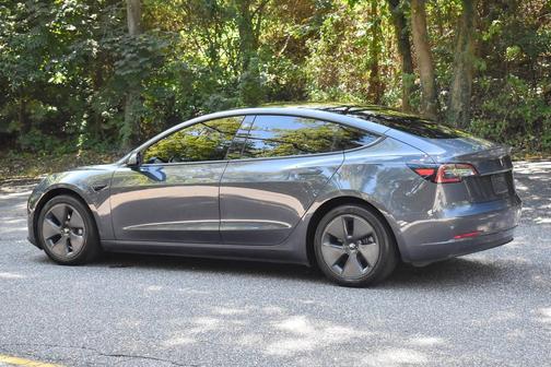 2022 Tesla Model 3 Standard Range