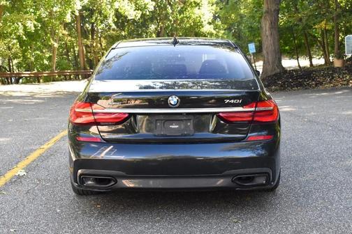 2019 BMW 740 xDrive
