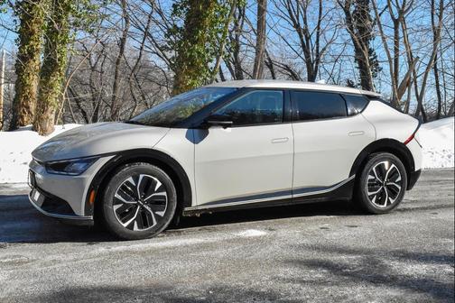 2022 Kia EV6 Wind