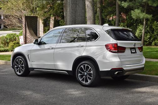 White 2018 BMW X5 xDrive35i