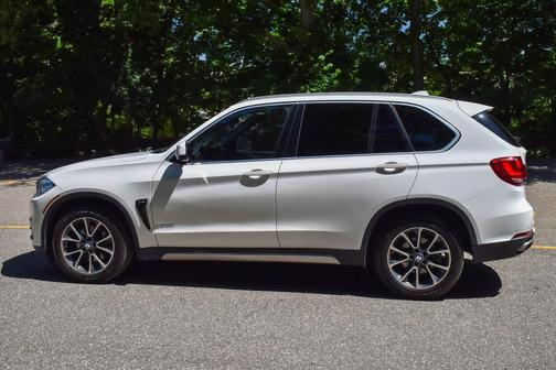White 2018 BMW X5 xDrive35i