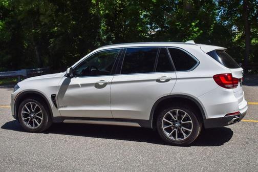 White 2018 BMW X5 xDrive35i
