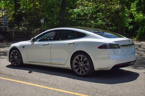 2021 Tesla Model S Long Range