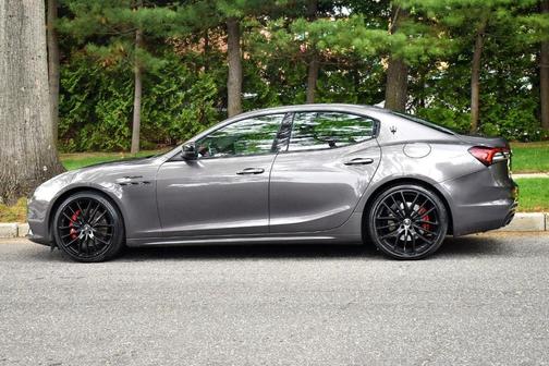 Grey 2022 Maserati Ghibli Modena Q4