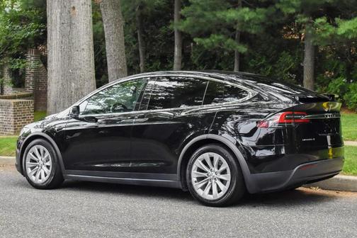 2017 Tesla Model X 75D