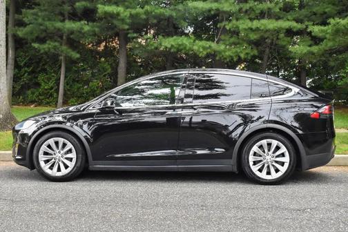 2017 Tesla Model X 75D