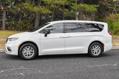 2025 Chrysler Pacifica L