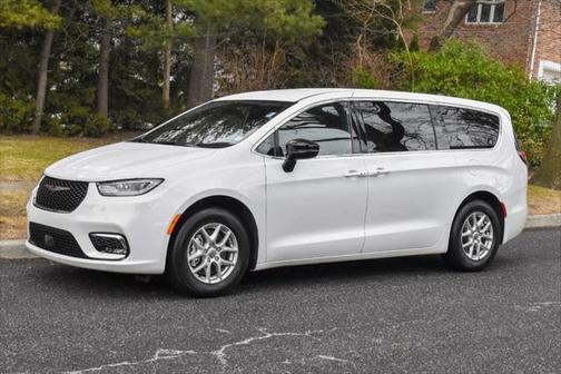 2025 Chrysler Pacifica L