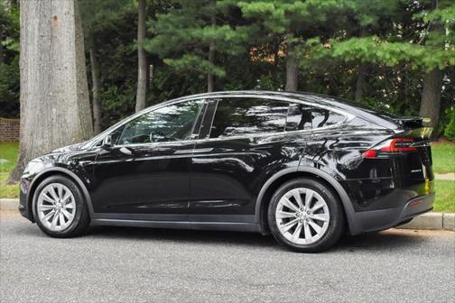 2017 Tesla Model X 75D