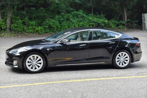 2019 Tesla Model S Standard Range
