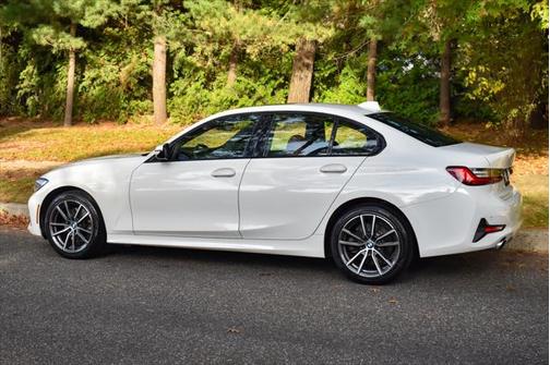 2022 BMW 330 xDrive