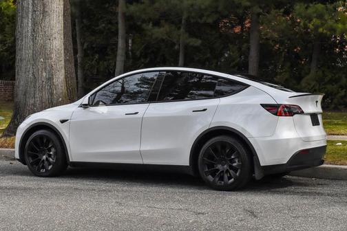 2021 Tesla Model Y Long Range Dual Motor All-Wheel Drive
