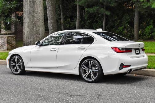 2019 BMW 330
