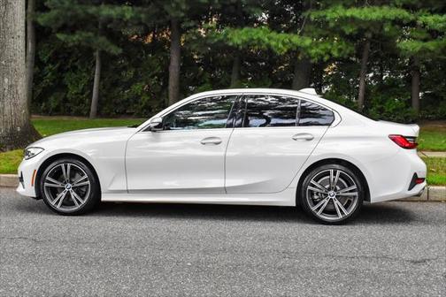 2019 BMW 330
