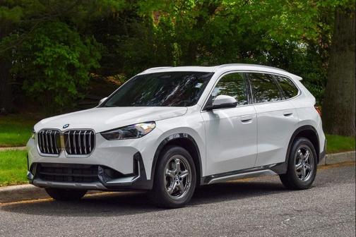 White 2025 BMW X1 xDrive28i