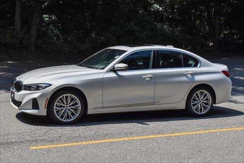 2024 BMW 330 i xDrive