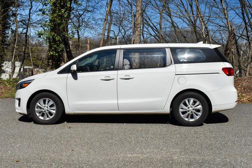 2018 Kia Sedona L