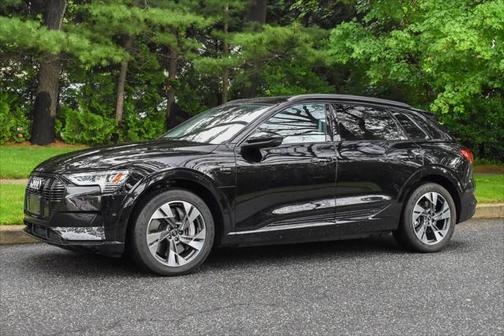 2021 Audi e-tron Premium