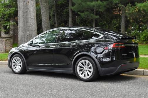 2018 Tesla Model X 75D