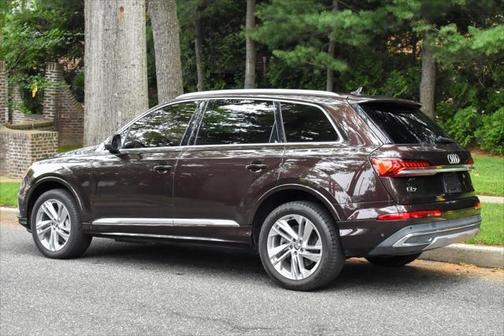 2020 Audi Q7 45 Premium Plus