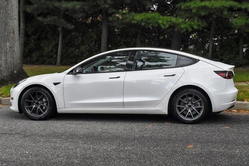 Pearl White Multi-Coat 2023 Tesla Model 3 Rear-Wheel Drive